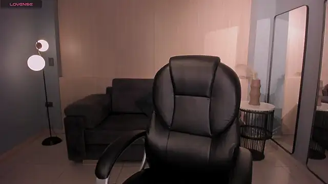 HaileyRoss  online show from 07-08-26, 03:11