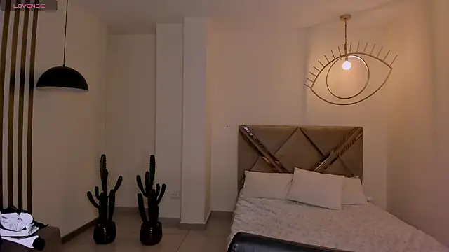 CarlaBrunni online show from 02-10-26, 04:05