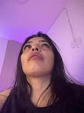 Snapshot of LaraDanverss chatting on 12-19-25, 11:45 LaraDanverss online show from 12-19-25, 11:45