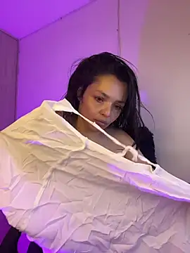 Snapshot of LaraDanverss chatting on 03-08-26, 08:01 LaraDanverss online show from 03-08-26, 08:01