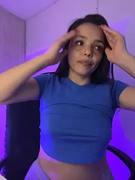 Snapshot of LaraDanverss chatting on 03-10-26, 07:08 LaraDanverss online show from 03-10-26, 07:08