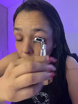 Snapshot of LaraDanverss chatting on 03-16-26, 07:07 LaraDanverss online show from 03-16-26, 07:07