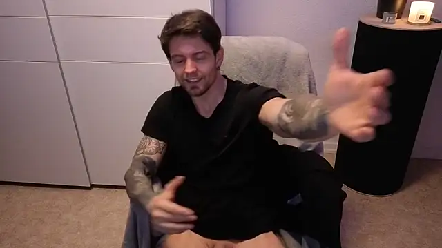 Mystery Mark online show from 11-30-25, 06:12