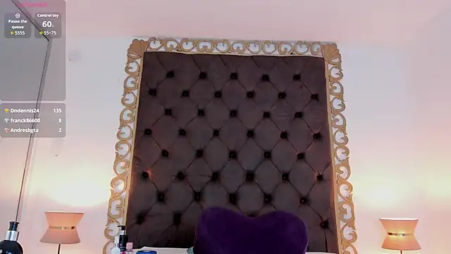 Snapshot of AlinaMilf chatting on 03-09-26, 07:40 AlinaMilf online show from 03-09-26, 07:40