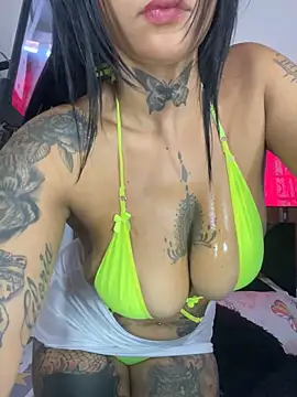 MartinaColton online show from 11-18-25, 04:00