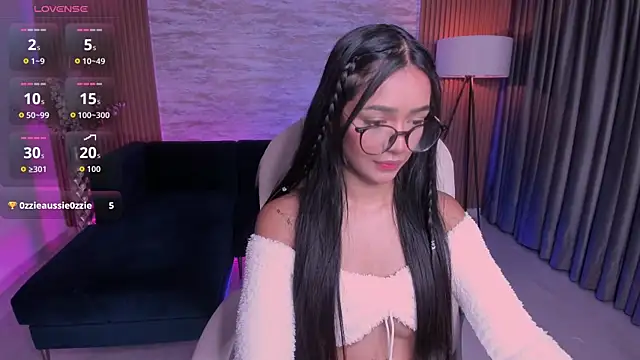 Snapshot of kylie_collins chatting on 04-04-26, 02:54 kylie collins online show from 04-04-26, 02:54