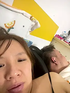 Snapshot of yiyi0316 chatting on 11-29-25, 06:33 yiyi0316 online show from 11-29-25, 06:33