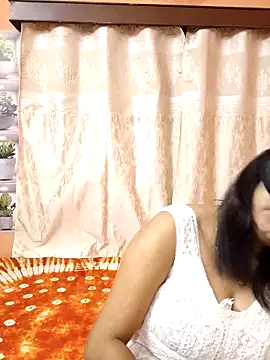 Cute-richa1 online show from 05-09-26, 03:06
