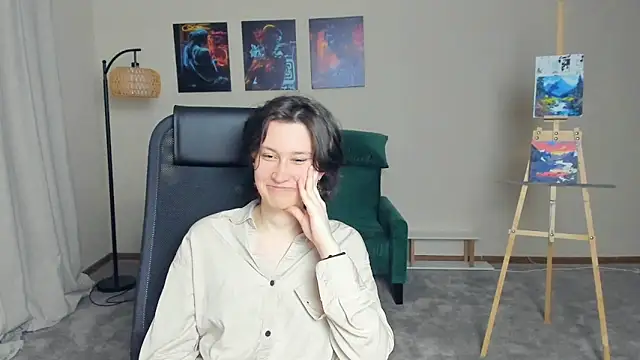 NenaBriand online show from 11-19-25, 12:38