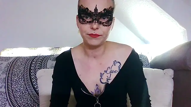 Vulva Koenigin97 online show from 11-19-25, 08:20