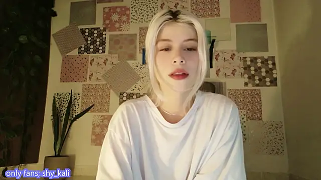 kalitsa  online show from 12-22-25, 06:54