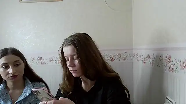 Snapshot of AzumiWenius chatting on 11-17-25, 08:03 AzumiWenius online show from 11-17-25, 08:03