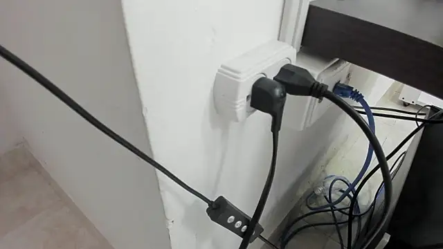 Kendall curves online show from 02-10-26, 03:10