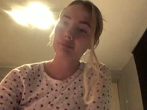 xoxohan11 online show from 02-09-26, 08:57