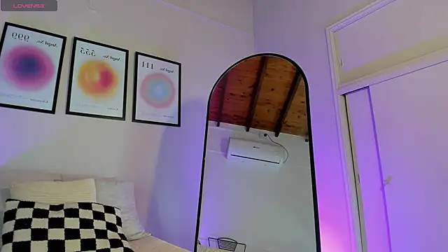 Sofi vega77 online show from 06-24-26, 11:31