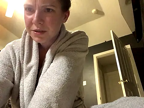 jlynn1997 online show from 11-18-25, 03:05