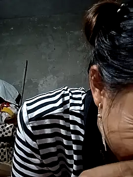 mon1-day online show from 12-17-25, 12:33