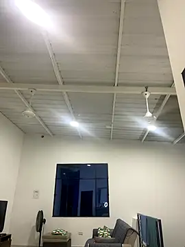 Boyfriend-Hot online show from 11-26-25, 04:57