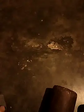 Snapshot of Adrian_sxp chatting on 11-18-25, 04:39 Adrian sxp online show from 11-18-25, 04:39