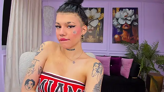 YasminWild online show from 02-06-26, 04:28