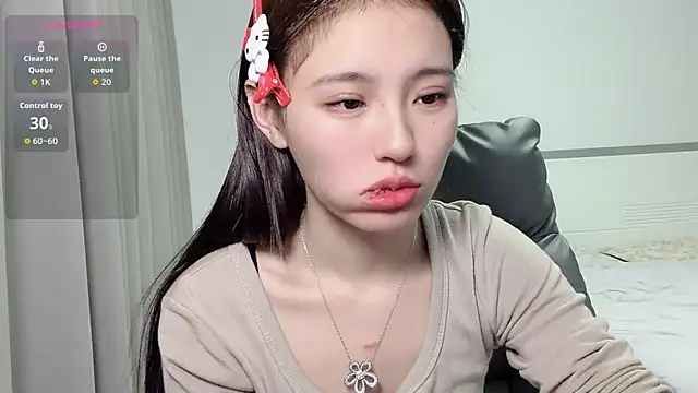 Snapshot of H-2005 chatting on 03-14-26, 10:59 H-2005 online show from 03-14-26, 10:59