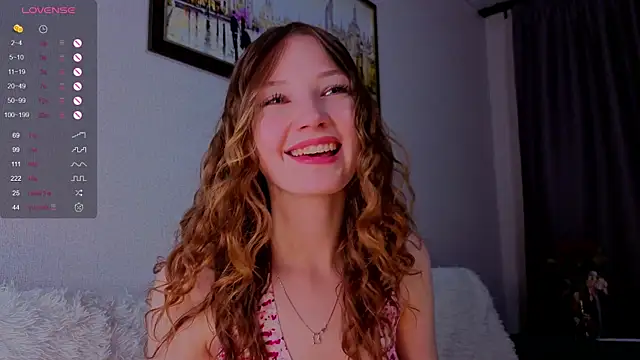 Snapshot of Alisavine chatting on 05-18-26, 07:41 Alisavine online show from 05-18-26, 07:41
