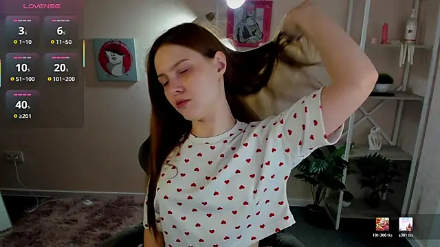 Snapshot of Diana_Brooks chatting on 02-17-26, 09:39 Diana Brooks online show from 02-17-26, 09:39