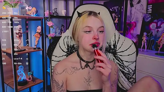 ElvenQueen online show from 11-29-25, 04:21