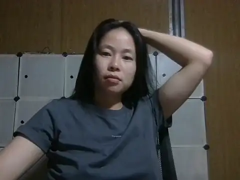 Cat-meow online show from 06-15-26, 02:52