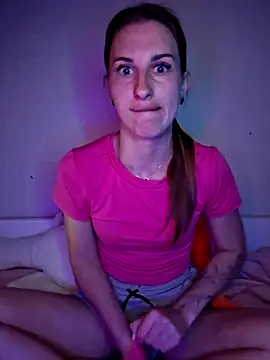 carolinakis  online show from 03-25-26, 12:16