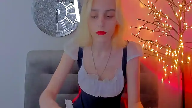 MiilaGlow online show from 02-03-26, 02:22