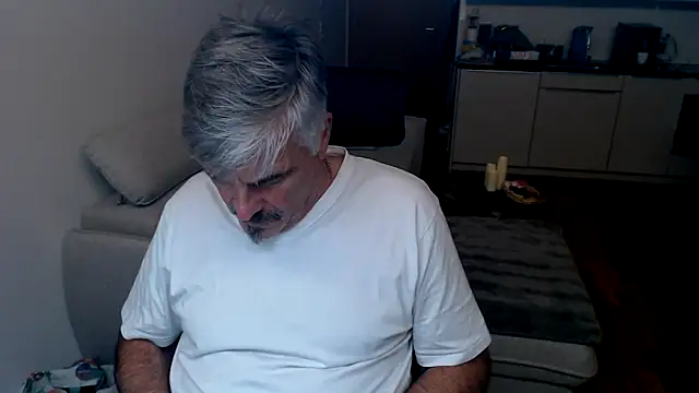 Buidapest online show from 01-19-26, 11:03