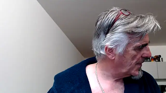 Buidapest online show from 05-12-26, 11:35