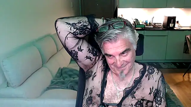 Buidapest online show from 05-16-26, 11:03
