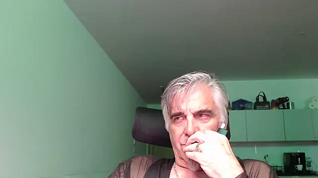 Buidapest online show from 05-17-26, 11:17