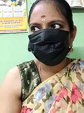 Queen-Neha online show from 11-20-25, 06:07