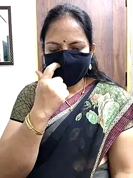 Queen-Neha online show from 03-08-26, 05:22