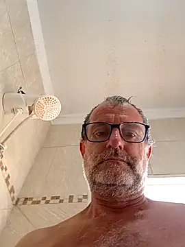 Snapshot of nard53 chatting on 02-14-26, 10:56 nard53 online show from 02-14-26, 10:56