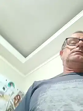 Snapshot of nard53 chatting on 02-21-26, 11:00 nard53 online show from 02-21-26, 11:00