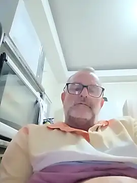 Snapshot of nard53 chatting on 03-03-26, 09:15 nard53 online show from 03-03-26, 09:15