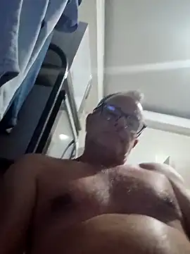 Snapshot of nard53 chatting on 03-25-26, 08:53 nard53 online show from 03-25-26, 08:53