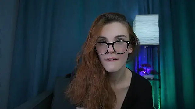 foxy cute4you online show from 11-30-25, 07:18