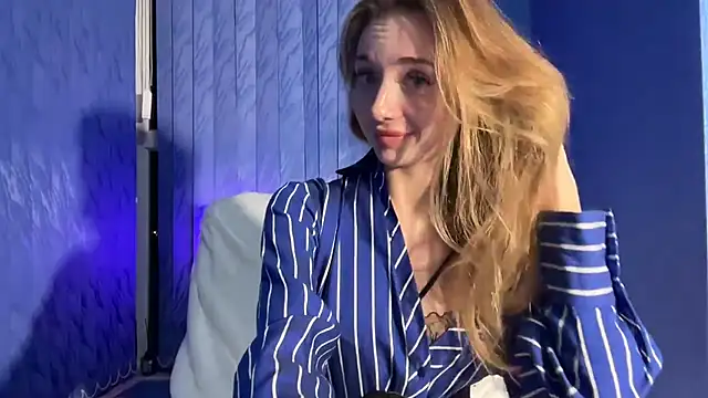 Jolienne online show from 11-25-25, 06:08