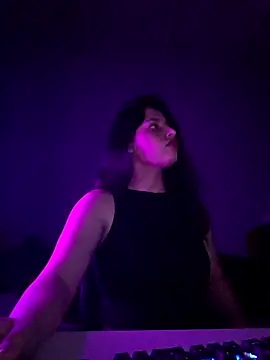 Snapshot of stephany2972 chatting on 11-16-25, 08:25 stephany2972 online show from 11-16-25, 08:25