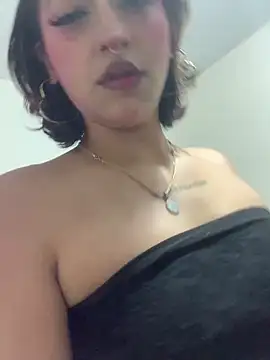 LilithMonette online show from 05-06-26, 01:57