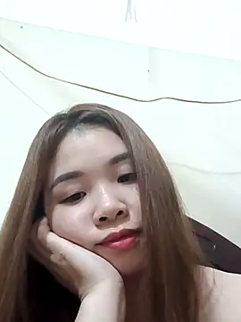 Snapshot of Queen-hot111 chatting on 11-17-25, 02:56 Queen-hot111 online show from 11-17-25, 02:56