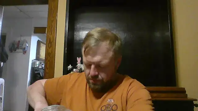 Snapshot of TheOneDonShaun chatting on 04-02-26, 04:43 TheOneDonShaun online show from 04-02-26, 04:43