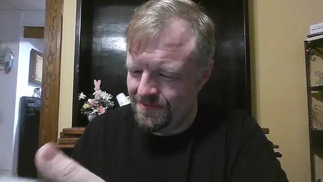 Snapshot of TheOneDonShaun chatting on 04-04-26, 02:54 TheOneDonShaun online show from 04-04-26, 02:54
