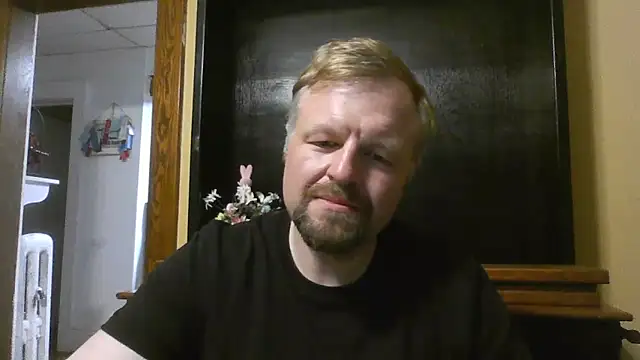 Snapshot of TheOneDonShaun chatting on 04-09-26, 06:19 TheOneDonShaun online show from 04-09-26, 06:19