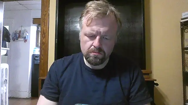 Snapshot of TheOneDonShaun chatting on 04-21-26, 02:51 TheOneDonShaun online show from 04-21-26, 02:51
